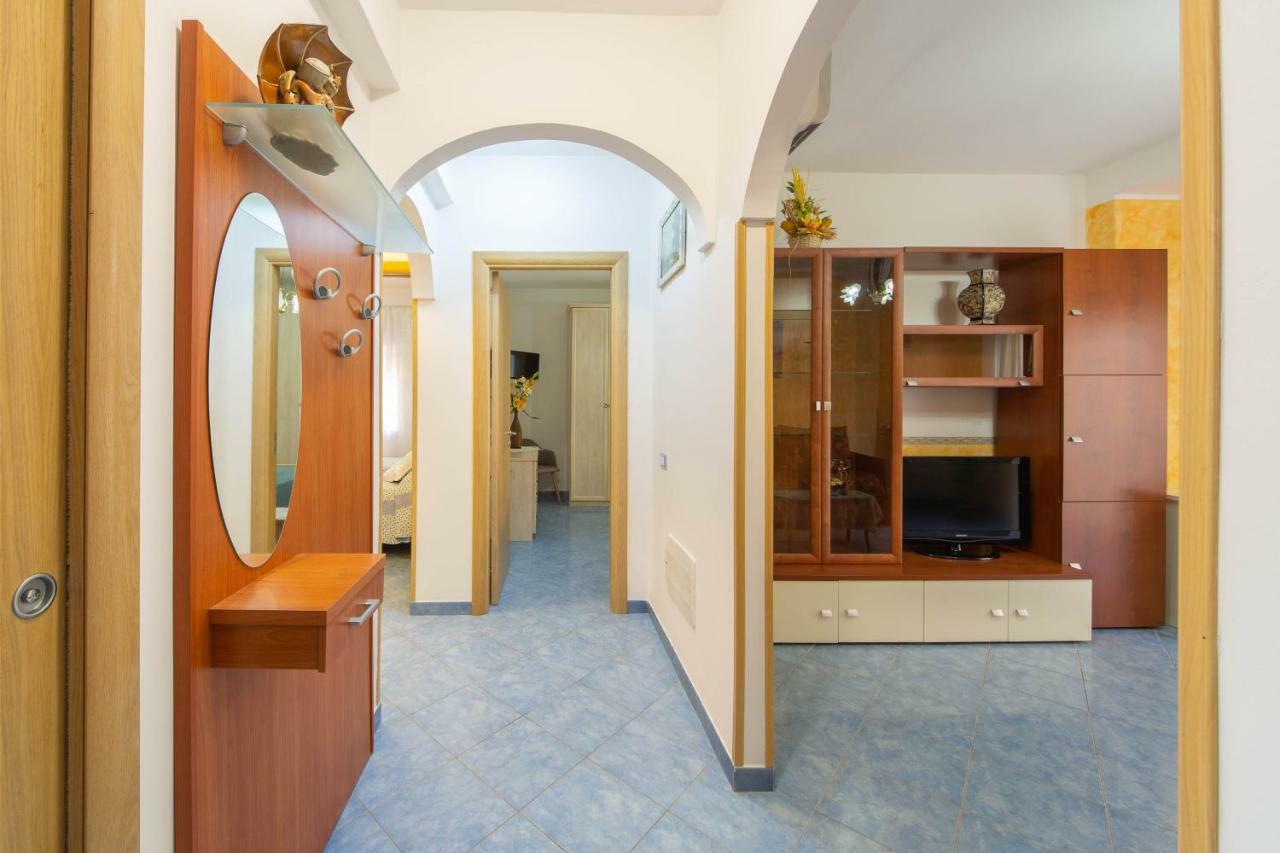 Beauty House *